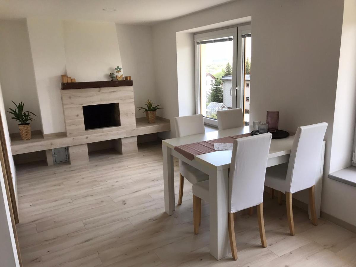 Soukromy Pokoj S Kuchyni A Koupelnou V Radovce Nove Mesto na Morave Exterior foto